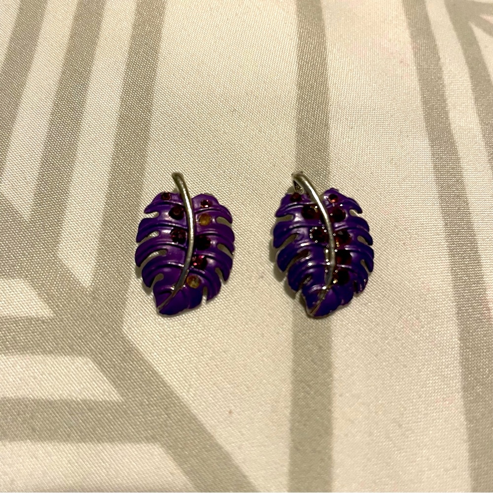 Set of purple palm leaf pendants